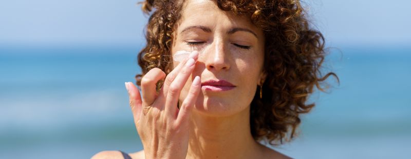 gel based sunscreen for oily skin india for humidity and sweat